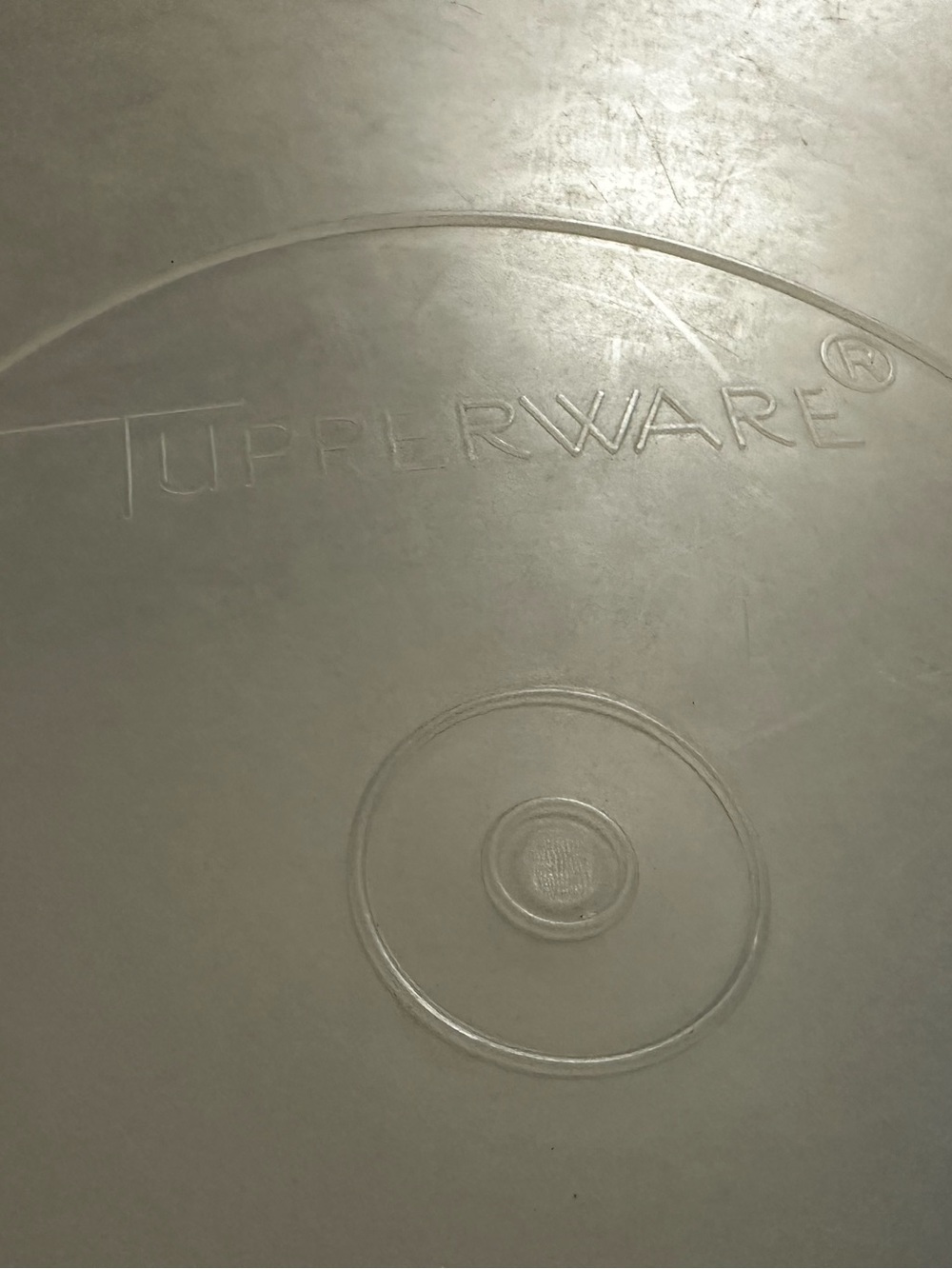 Tupperware Lid - Picture 3 of 5